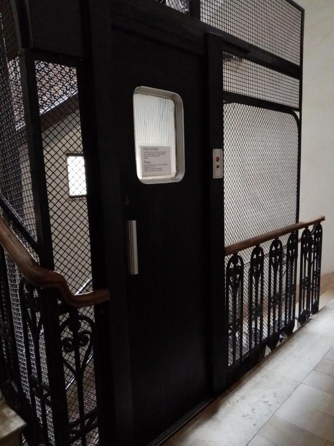 Guesthouse City Center Bari Esterno foto
